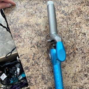 Babyliss curling iron